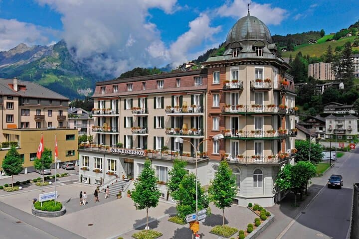 Mount Titlis Tour with Ice Flyer from Zurich — Rotair Cable Car & Glacier Cave Day Trip