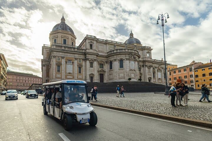 Rome Highlights by Golf Cart: Gelato & Iconic Sights in 3 Hours photo 6