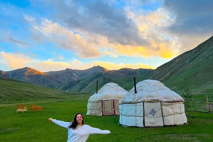 Son-Kul Horseback Riding & Yurt Stay — 3-Day Nomadic Adventure in Kyrgyzstan photo 3
