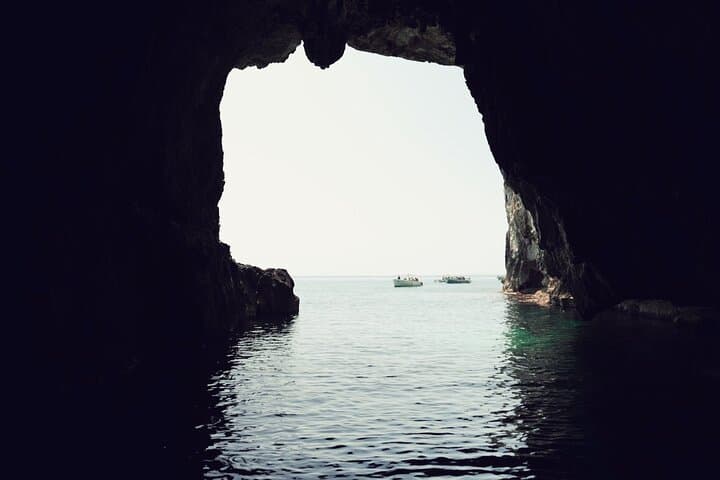 Private Boat Snorkeling & Sea Cave Tour to Ortigia, Siracusa photo 3