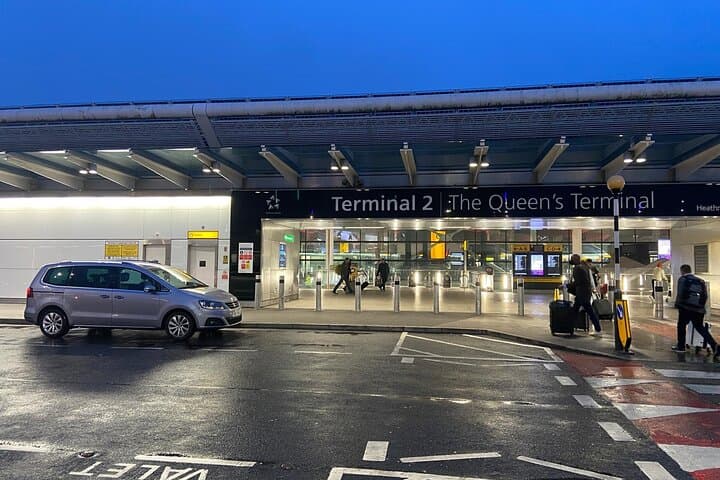 Heathrow Airport Private Transfer to Central London — Meet & Greet, Eco Fleet