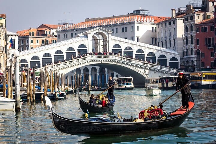 Private Gondola Ride in Venice: Discover the Floating City photo 2