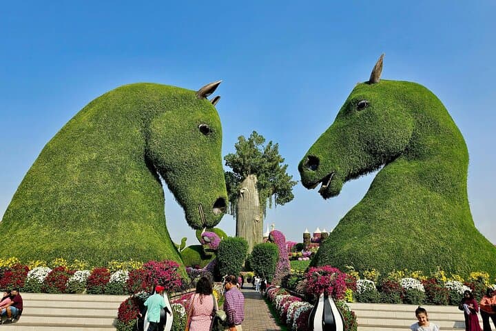 Burj Khalifa At The Top & Dubai Miracle Garden: Visitor Guide and Practical Tips photo 6