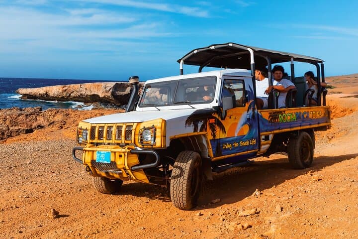 Aruba Jeep Safari: Cave Pool, Natural Bridges & Secret Beaches