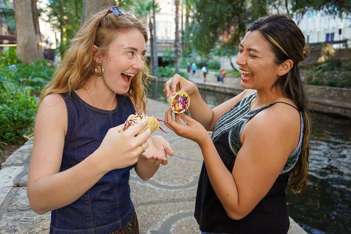 San Antonio River Walk Food Tour: Guided Culinary Stroll Along the Paseo del Río