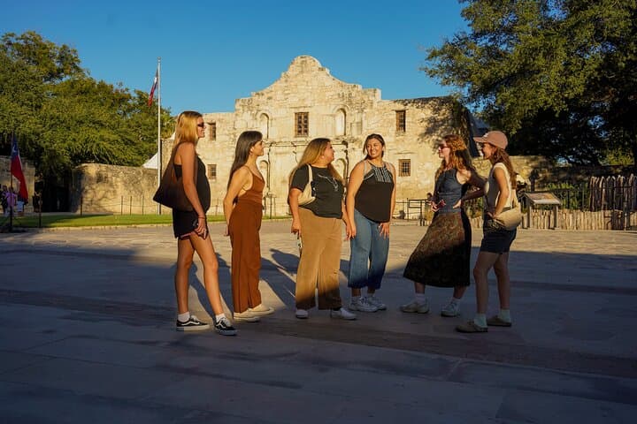 San Antonio Premium City Tour: Alamo, River Walk Cruise & Tower of the Americas photo 6