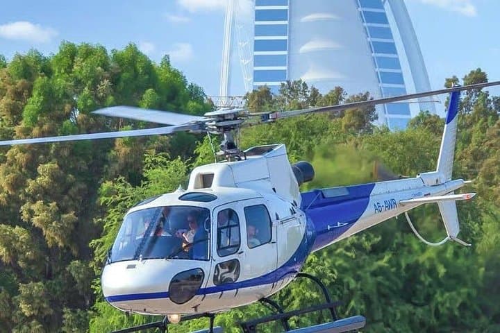 Helicopter Tour Over Burj Khalifa & Palm Jumeirah — Dubai Aerial Sightseeing Flight photo 2