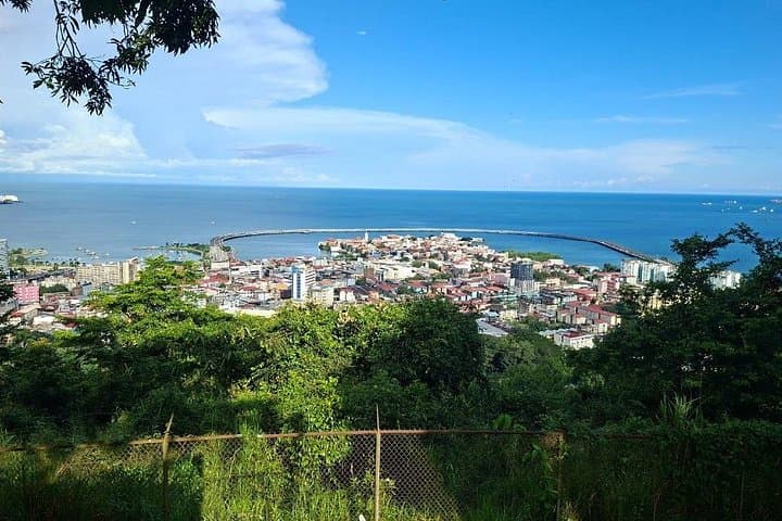 Morning Cerro Ancon Hike and Mi Pueblito Breakfast in Panama City photo 3