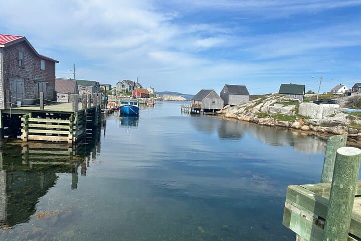 Peggy’s Cove Lighthouse & Halifax Highlights: Private 4‑Hour Audio Tour photo 4