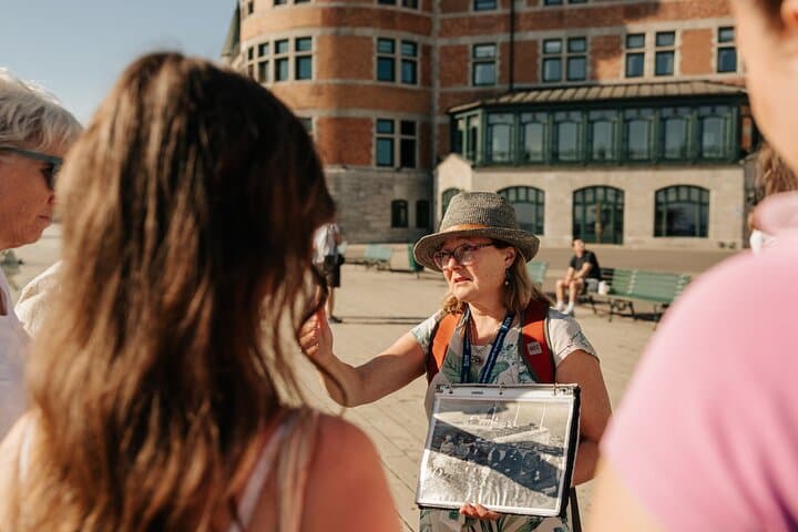 Private Old Quebec Walking Tour with Funicular — Guided Historic Stroll