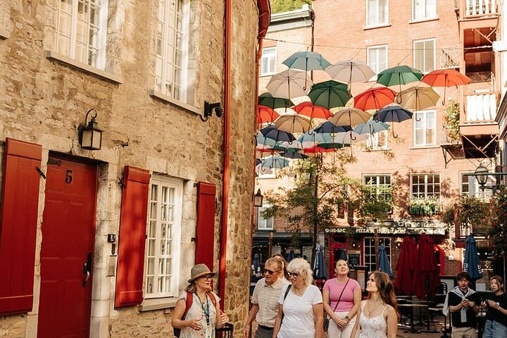 Old Québec Walking Tour with Funicular (Spanish) — Château Frontenac, Petit-Champlain & Place Royale