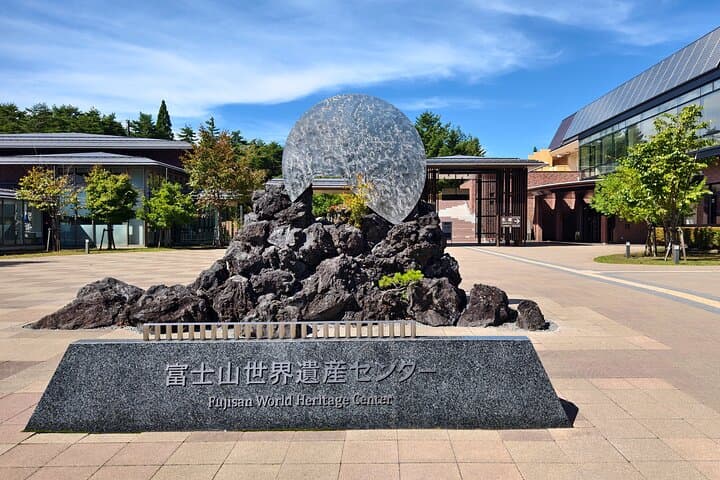 Mount Fuji Day Tour — Fuji's Sacred Circle: Chureito Pagoda, Kawaguchiko & Oshino Hakkai photo 5