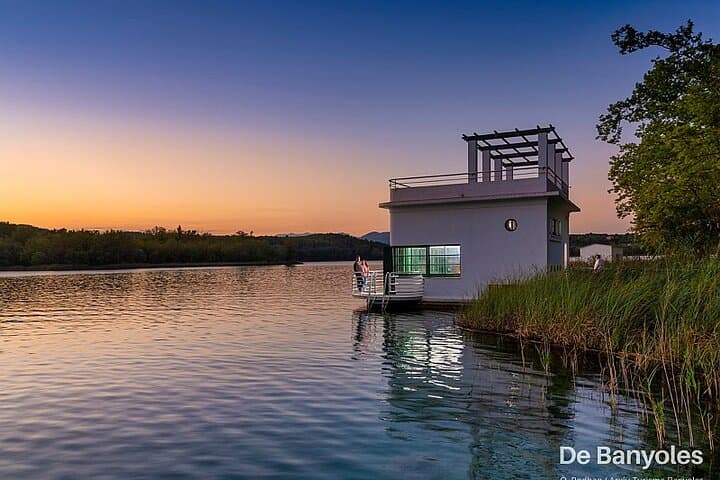 Banyoles Historic Walking Tour: Lake Loop, Les Estunes & Font Pudosa photo 3