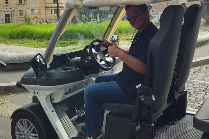 Explore Rome in a 4-Hour Golf Cart Tour: Colosseum, Trevi & Hidden Lanes