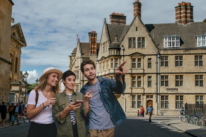 Conquer Oxford: Self-Guided City Walk & Interactive Treasure Hunt photo 4