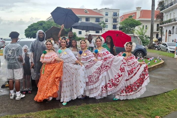Panama City Private Tour: Casco Viejo, Canal Locks & Cerro Ancón Highlights photo 1