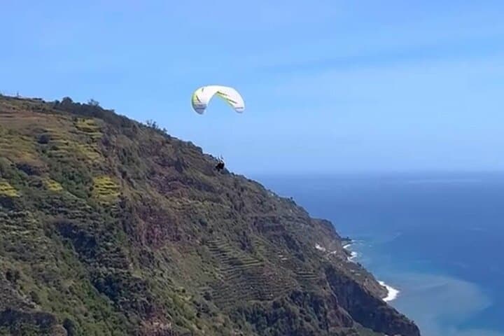 Madeira Paragliding: Tandem Flights Over Atlantic Cliffs photo 4