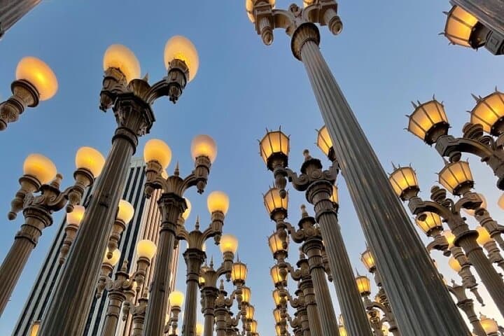 Complete Los Angeles Sightseeing Tour: Griffith Observatory to Santa Monica Pier photo 2