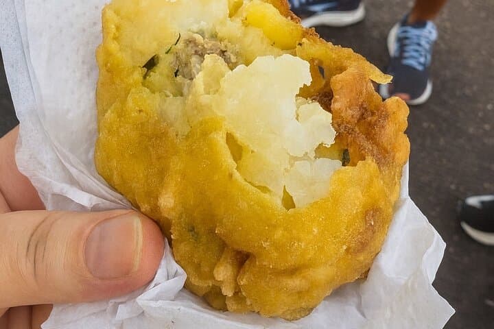 Cartagena Street Food & Getsemaní Walking Tour — Authentic Eats, History & Color photo 2