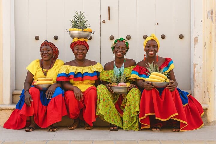 Cartagena Street Food & Getsemaní Walking Tour — Authentic Eats, History & Color photo 1