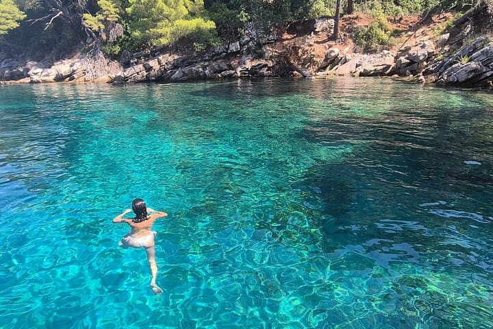 Speedboat to the Elaphite Islands: Private Dubrovnik Cruise with Snorkeling & Drinks photo 3