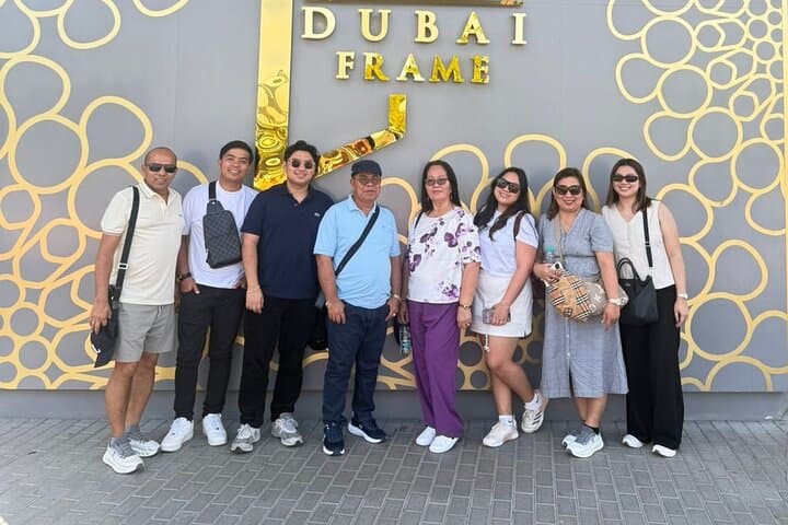 Dubai Frame Tickets with Private Pickup — Zabeel Park Entry & Transport