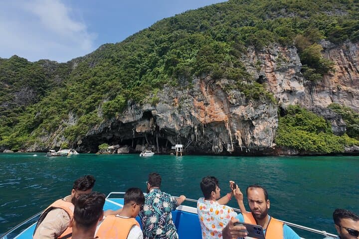 Phi Phi Islands Snorkel & Lagoon Day Tour from Phuket — Maya Bay, Pileh & Khai photo 2