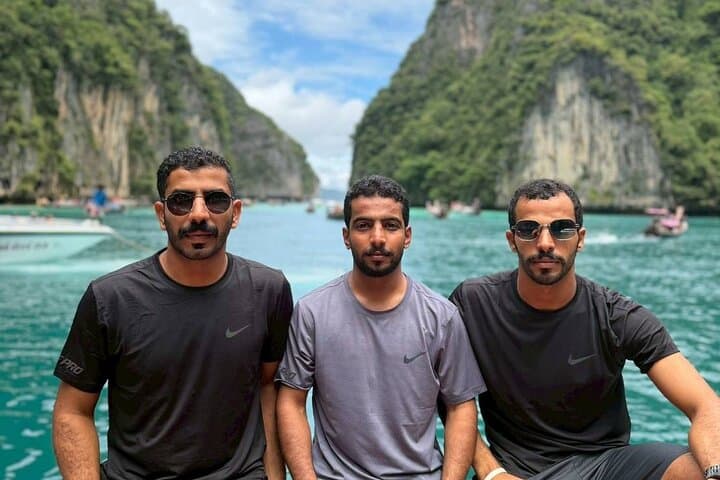 Phuket to Phi Phi: Full-Day Snorkel & Island Hopping to Maya Bay, Viking Cave and Khai Island