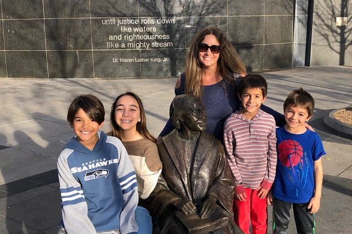 Discover Downtown Dallas: Interactive Scavenger Hunt Through History and Public Art photo 4