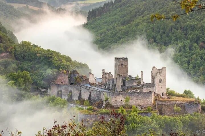 Haunted Castles and Ghost Legends VIP Tour in Luxembourg's Oesling