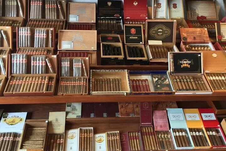 Punta Cana Cigar Shopping Tour — Dominican Cigars, Rum & Chocolate Tasting photo 2
