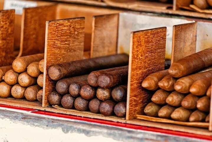 Punta Cana Cigar Shopping Tour — Dominican Cigars, Rum & Chocolate Tasting photo 5