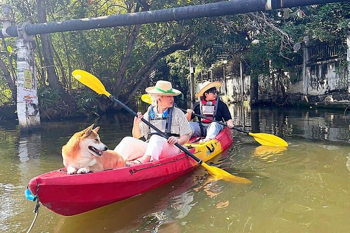 Bangkok Hidden Kayaking & Electric Longtail Boat: Coconut Grove Canals and Art Workshop photo 4