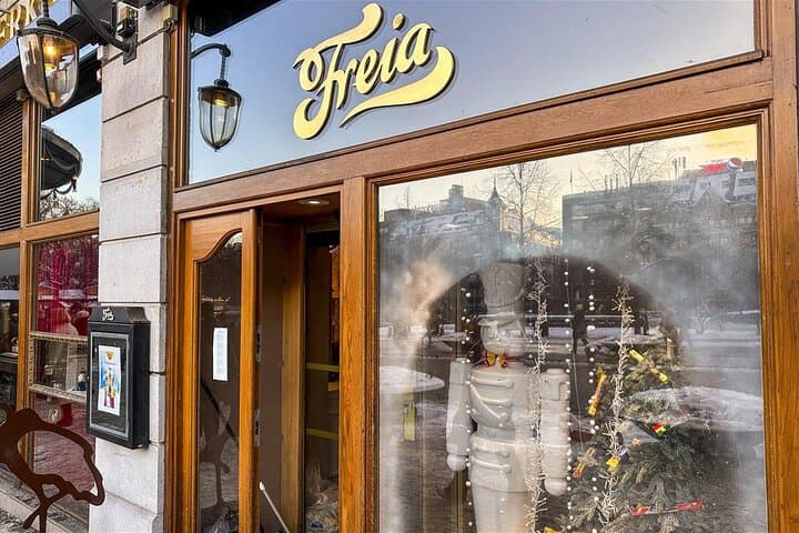 Christmas in Oslo Guided Walking Tour with Traditional Lunch or Dinner photo 4