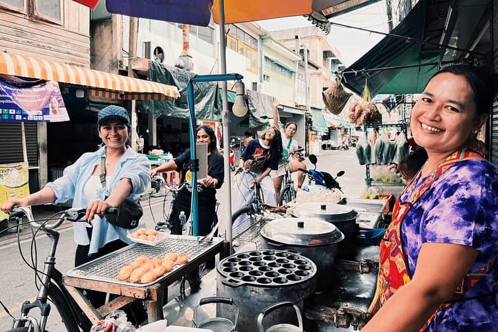 Green Bangkok Bicycle Tour: Ride Bangkok’s Canals, Parks and Riverside Communities photo 4