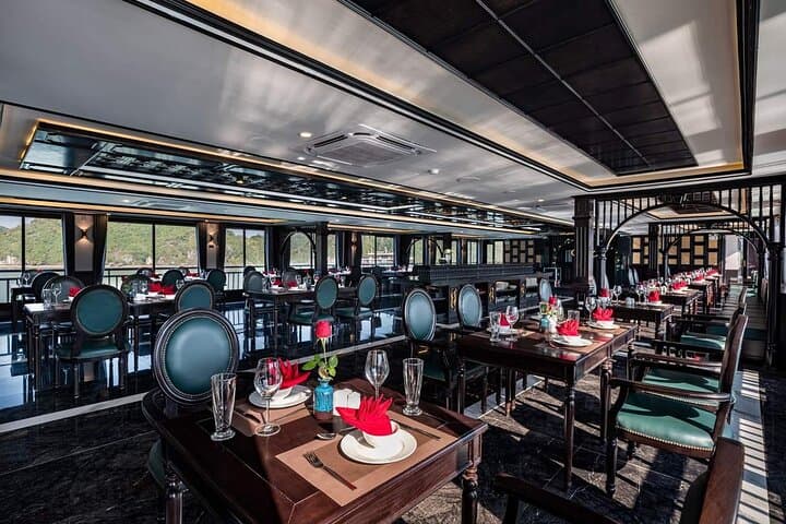 Rita Cruise: 2-Day Halong & Lan Ha Bay Overnight Scenic Journey photo 4