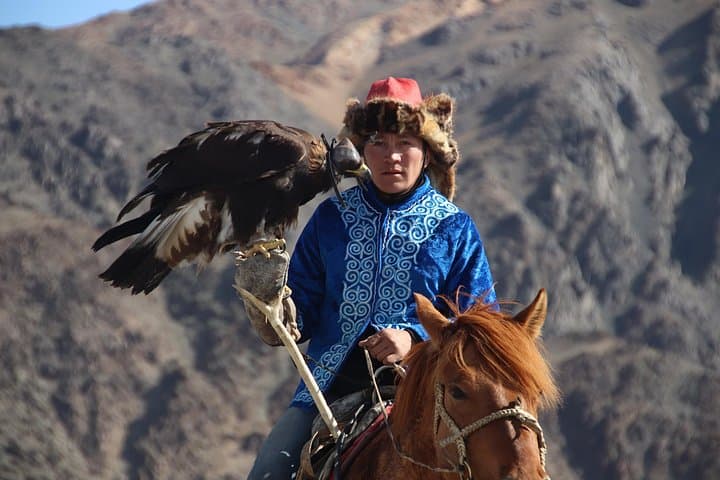 Golden Eagle Festival Mongolia: 4-Day Cultural Tour in Bayan-Ölgii