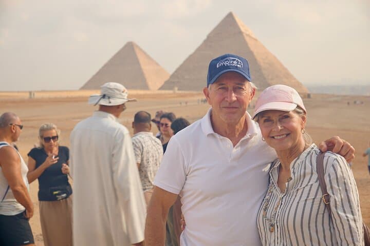 Full-Day Private Tour of the Giza Pyramids, Sphinx, Memphis & Saqqara photo 1