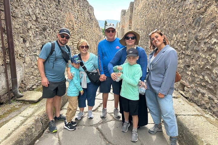 Skip-the-Line Pompeii Archaeologist Guided Tour: Top Highlights & Practical Tips photo 4
