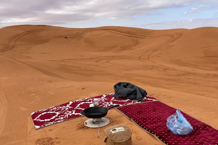 Private Saudi Kashtah Picnic: Desert & Valley 4x4 Experience near Riyadh photo 4