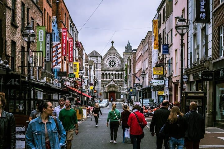 Private Dublin Tour from Cruise Port — Trinity College, Dublin Castle & Temple Bar photo 4