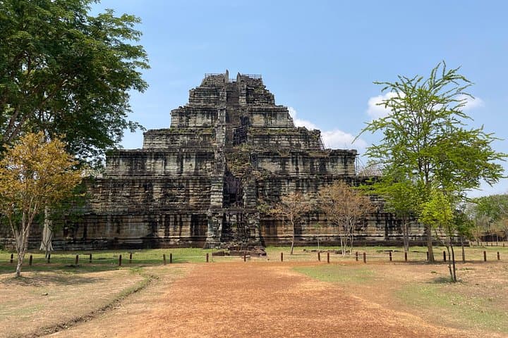 Koh Ker, Kulen Waterfall and Beng Mealea: Full-Day Cultural and Nature Loop from Siem Reap photo 3