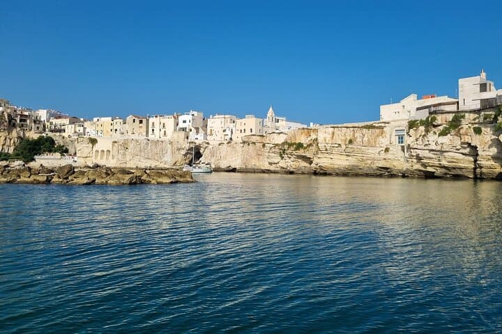 Sunset Boat Trip with Aperitif in Vieste — Gargano Coast Evening Cruise