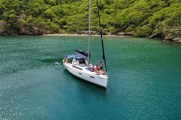 Sail Tayrona: Private Day Cruise from Santa Marta on a Beneteau Oceanis 41 photo 2