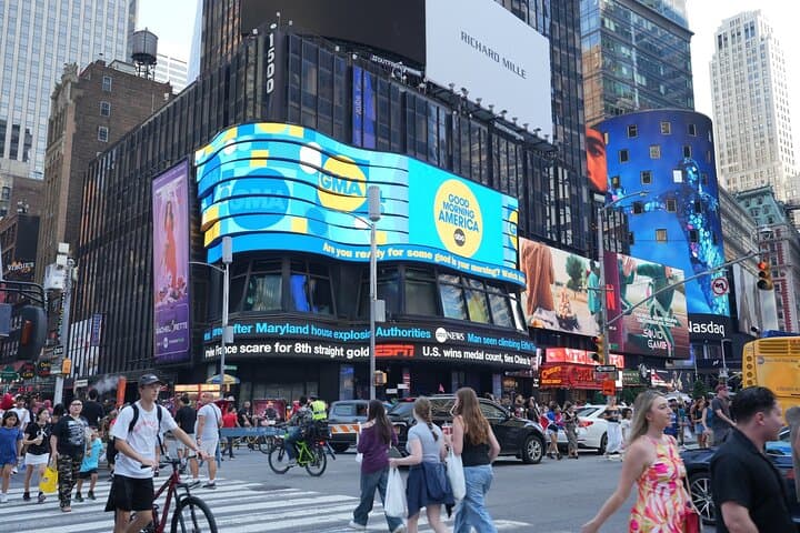 Times Square Walking Tour: Insider Secrets & Hidden Stories photo 6