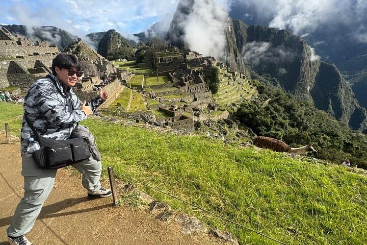 Two-Day Sacred Valley to Machu Picchu: Cusco to Aguas Calientes Adventure photo 2