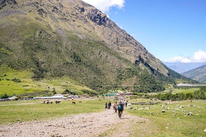 3-Day Cusco: Machu Picchu, Rainbow Mountain & Humantay Lake Adventure photo 5