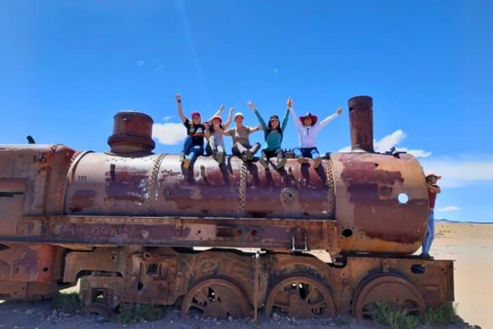 2-Day Uyuni Salt Flats & Eduardo Avaroa Private 4x4 Tour photo 3