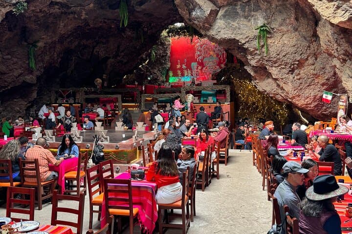 Teotihuacan Guided Tour: Cave Breakfast, Obsidian Workshop & Pyramids from Mexico City photo 2