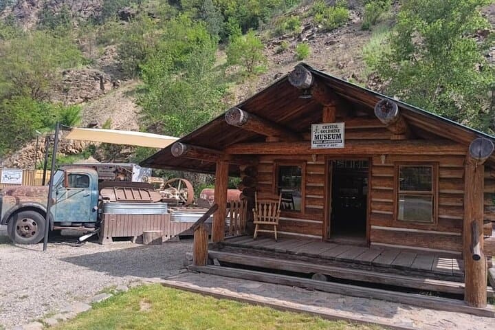 Crystal Gold Mine Tour & Prospector Combo — Wallace Idaho Gold Panning Experience photo 4